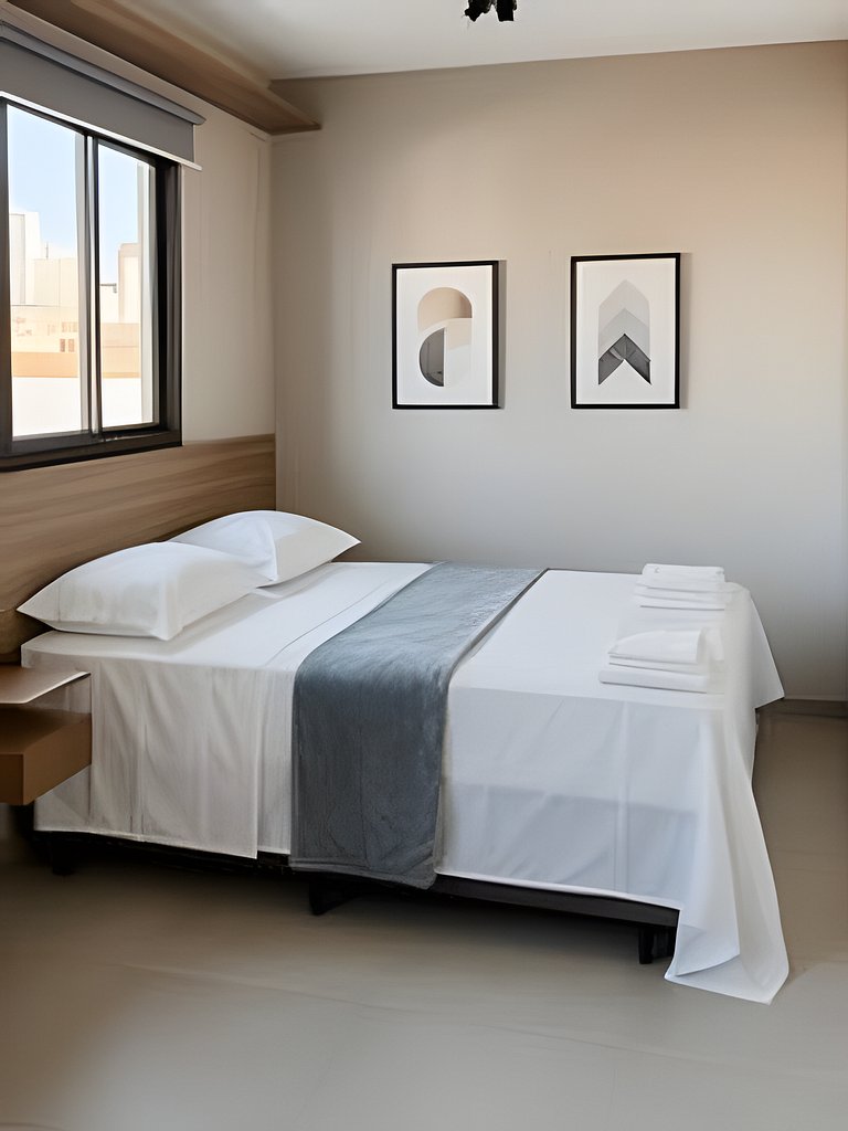 Studio ao lado da USP com piscina e academia