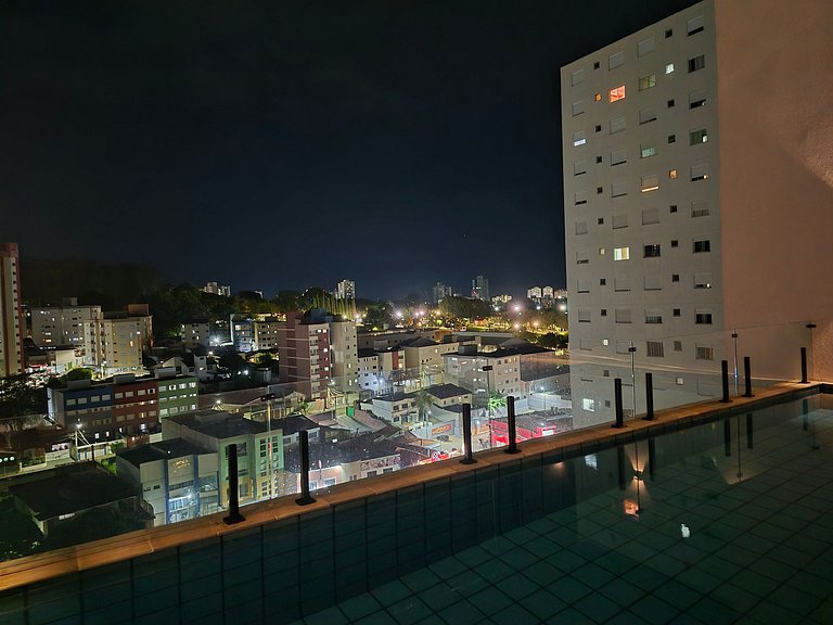 Studio próximo à USP com piscina e academia