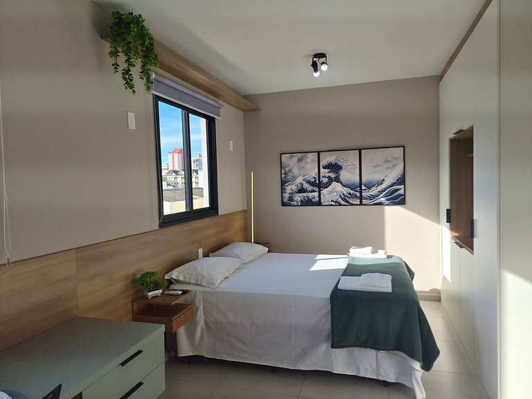 Studio ao lado da USP com piscina e academia