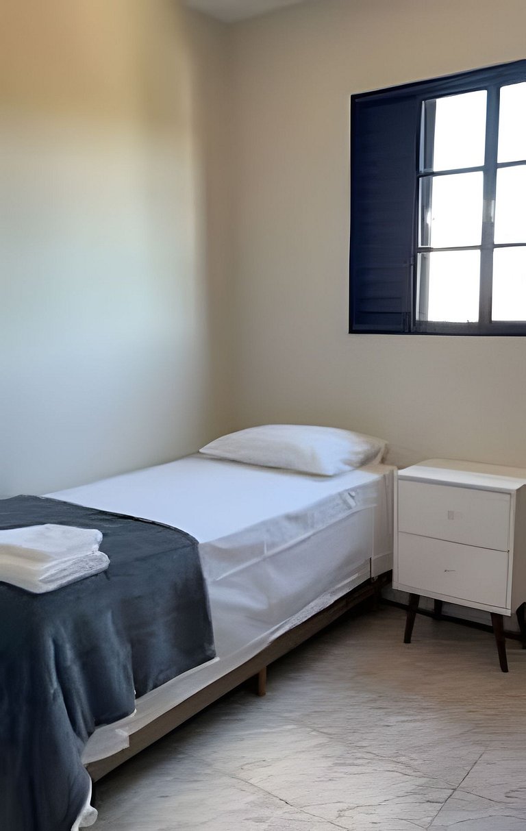 Apartamento completo de 2 quartos ao lado da UFSCar