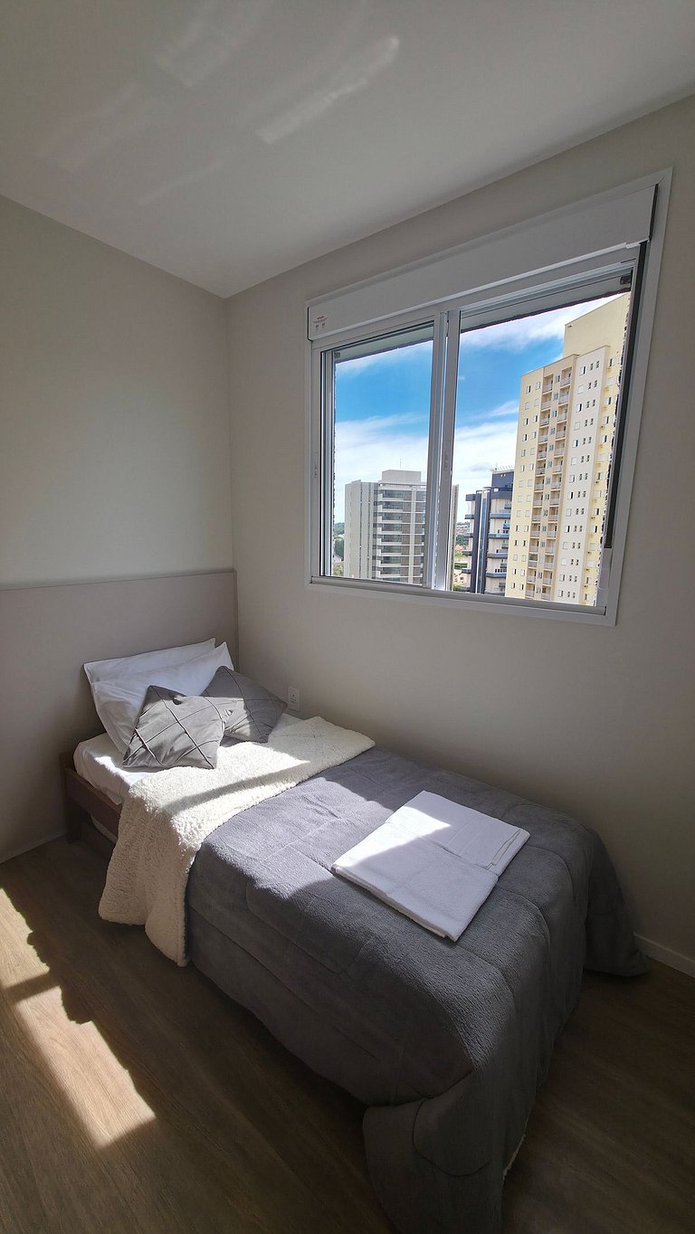 Apartamento completo com 2 quartos, ao lado do Shopping e US