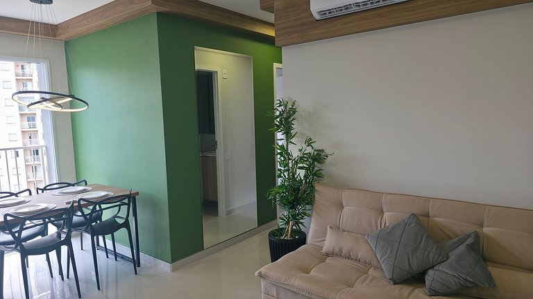 Apartamento completo com 2 quartos, ao lado do Shopping e US