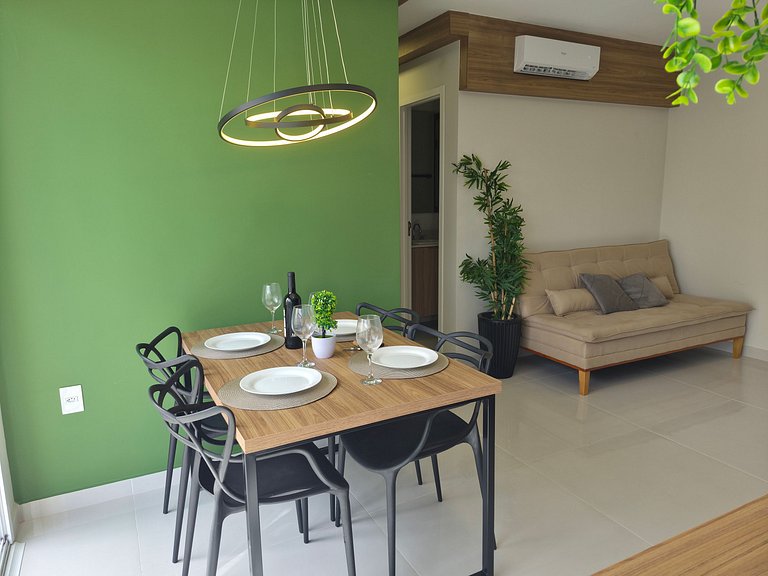 Apartamento completo com 2 quartos, ao lado do Shopping e US