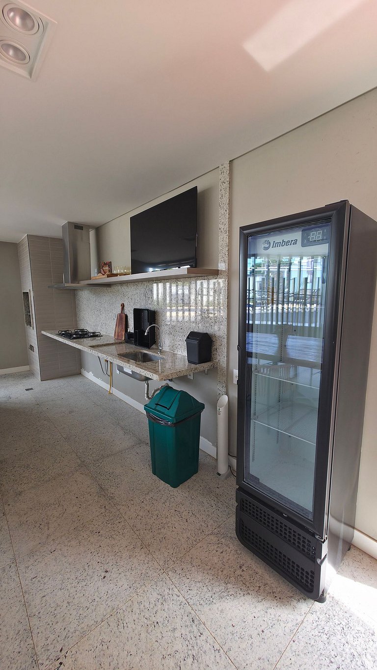 Apartamento completo com 2 quartos, ao lado do Shopping e US