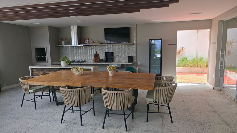 Apartamento completo com 2 quartos, ao lado do Shopping e US