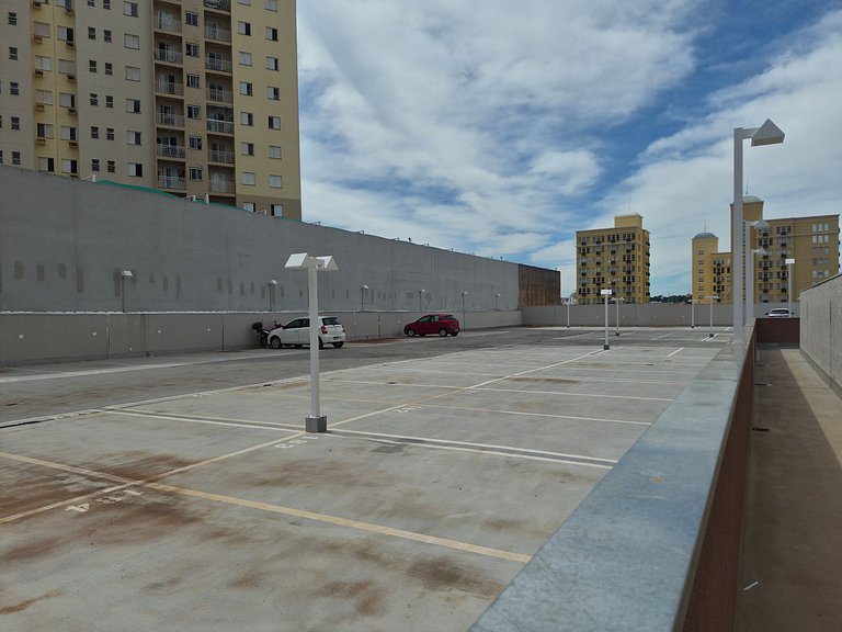 Apartamento completo com 2 quartos, ao lado do Shopping e US