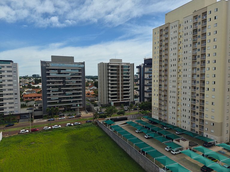 Apartamento completo com 2 quartos, ao lado do Shopping e US