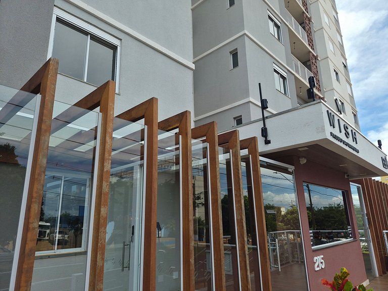 Apartamento completo com 2 quartos, ao lado do Shopping e US