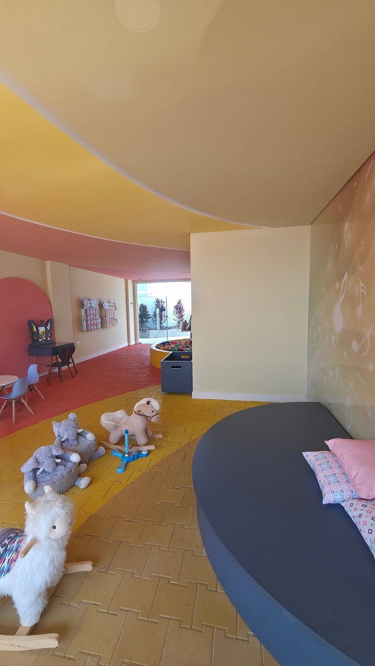 Apartamento completo com 2 quartos, ao lado do Shopping e US